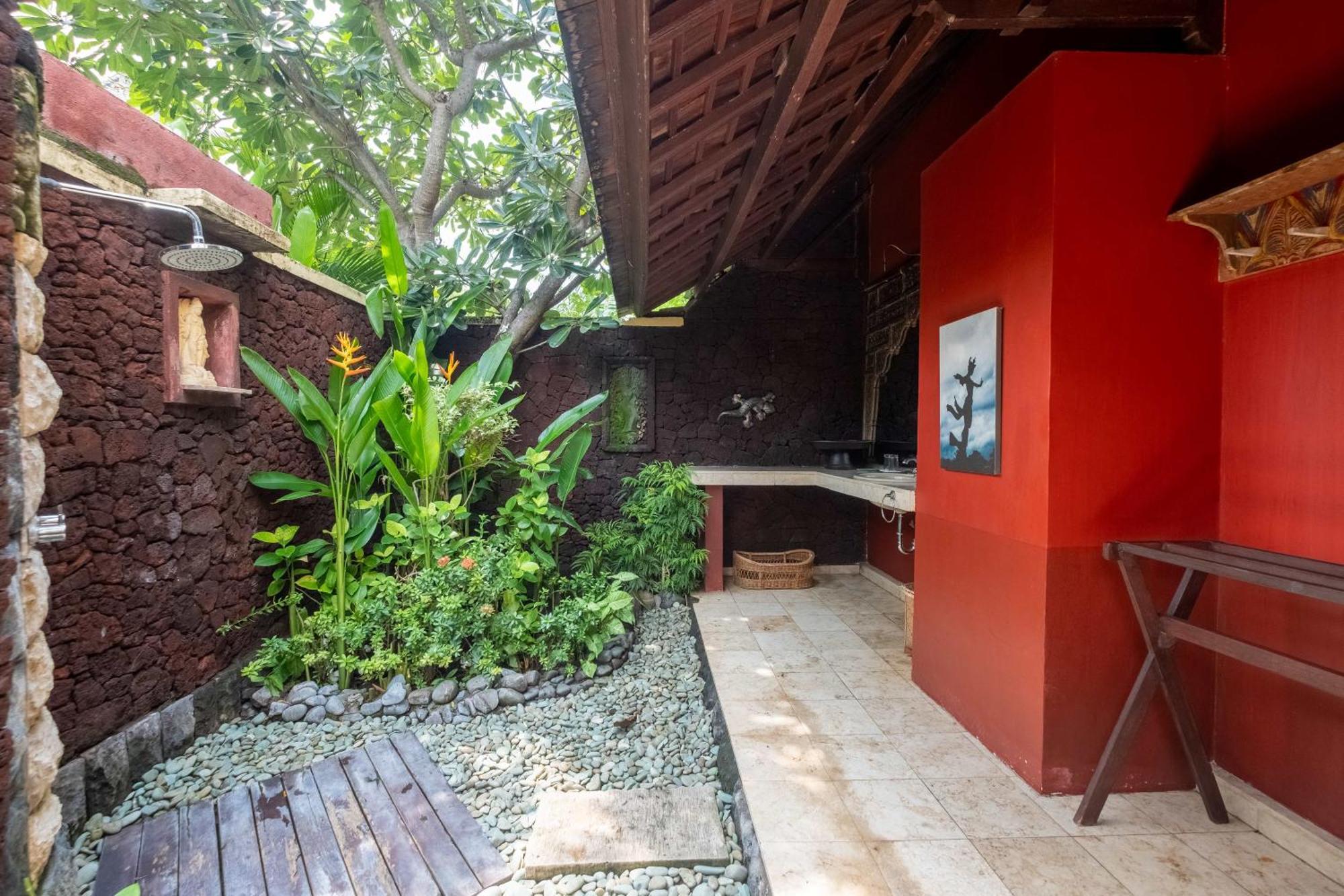 Taman Sari Bali Resort And Spa Pemuteran Eksteriør bilde